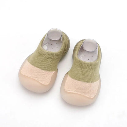 Baby's First Walking Shoes: Comfortable Knit Boots