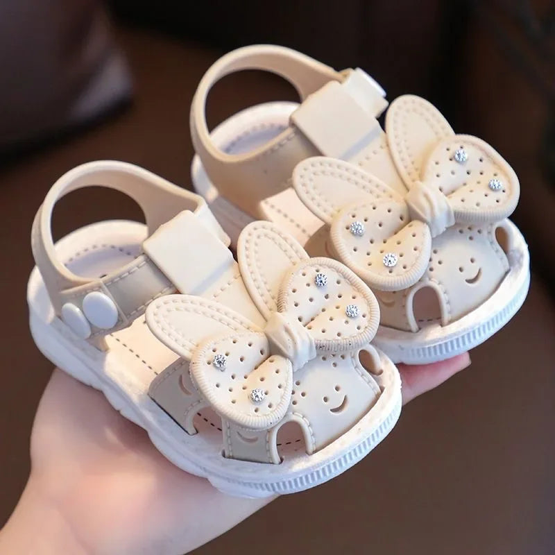 Cute and Comfy Sandals for Infant Girls