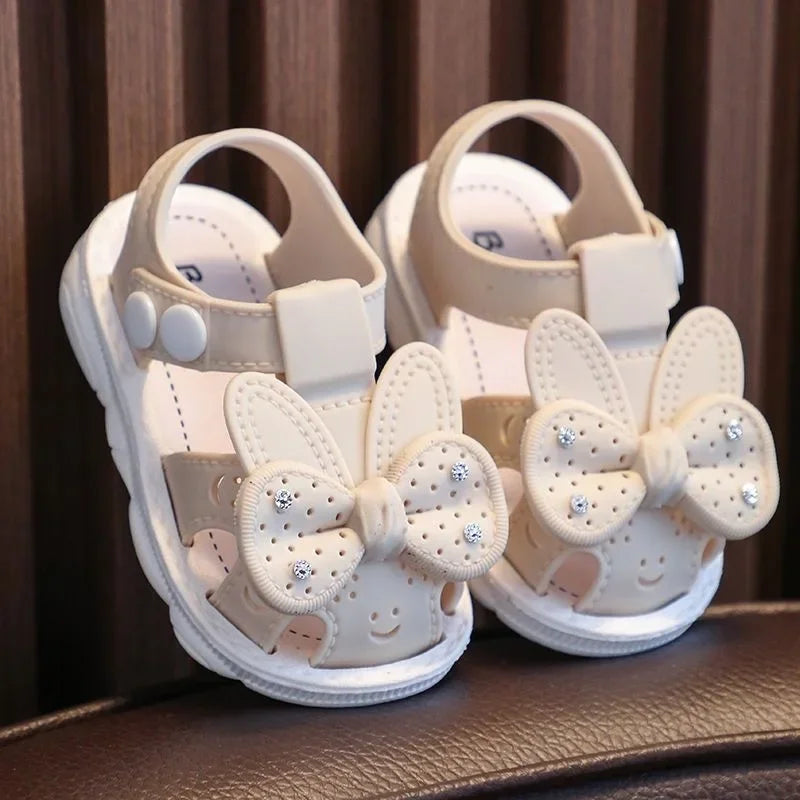 Cute and Comfy Sandals for Infant Girls