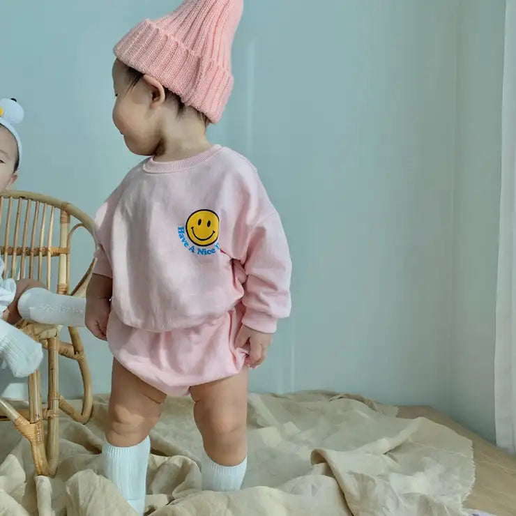 Smiley Face Print Cotton Sweatershirt + PP Short Pants Set: Toddler Sports Outfit