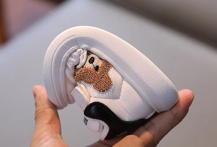 Bear-Decorated Sneakers: Fashionable Flats for Toddlers (1-6 years old)