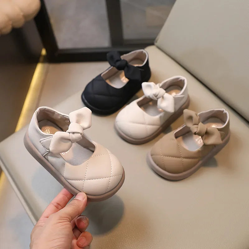 Girls' Bow Leather Shoes: Soft Spring/Autumn Style