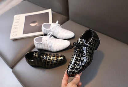 Boys' Leather Flats: Casual Shoes for Toddlers