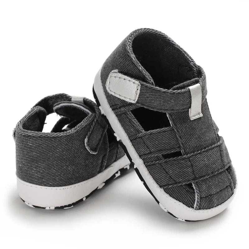 Fashionable Canvas Baby Shoes: Stylish First Walking Shoes