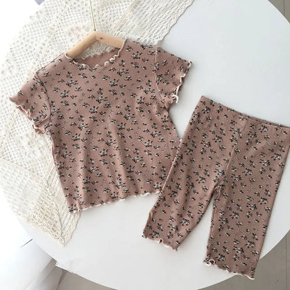 Floral Print Lounge Sleepwear: Fashion Shorts Set for Girls