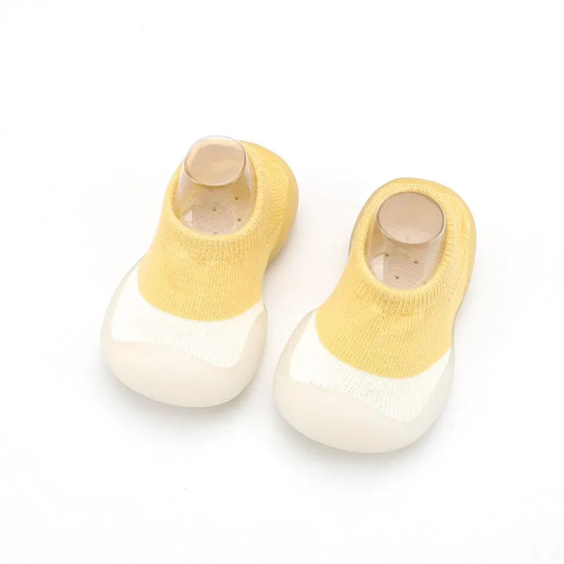 Baby's First Walking Shoes: Comfortable Knit Boots