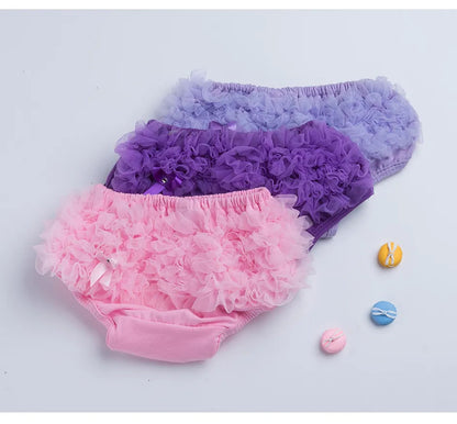 Cute Baby: Ruffled Diaper Covers