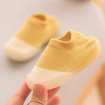 Baby's First Walking Shoes: Comfortable Knit Boots