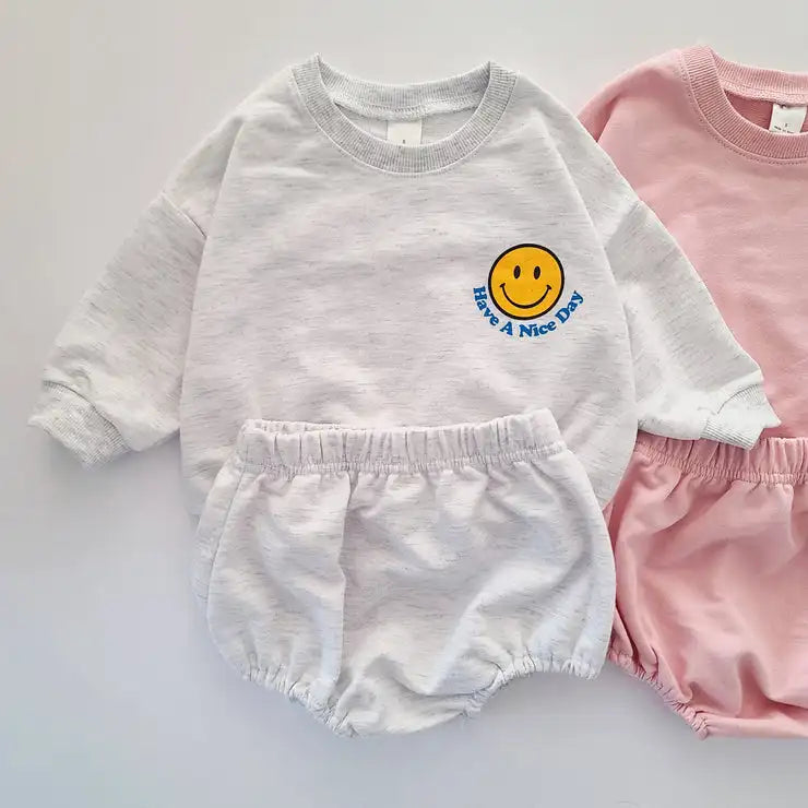 Smiley Face Print Cotton Sweatershirt + PP Short Pants Set: Toddler Sports Outfit