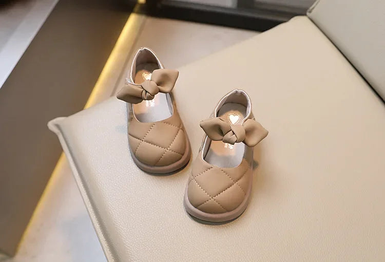 Girls' Bow Leather Shoes: Soft Spring/Autumn Style