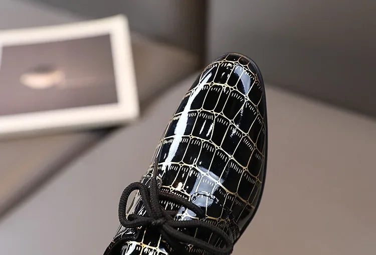 Boys' Leather Flats: Casual Shoes for Toddlers