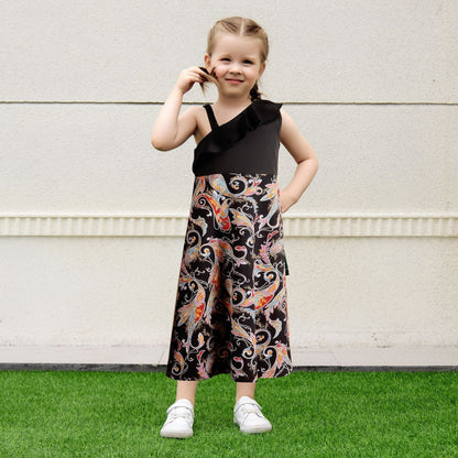 Family-Friendly Outfits With Unique Textures