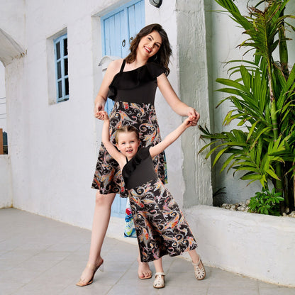 Family-Friendly Outfits With Unique Textures