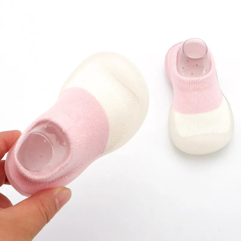 Baby's First Walking Shoes: Comfortable Knit Boots