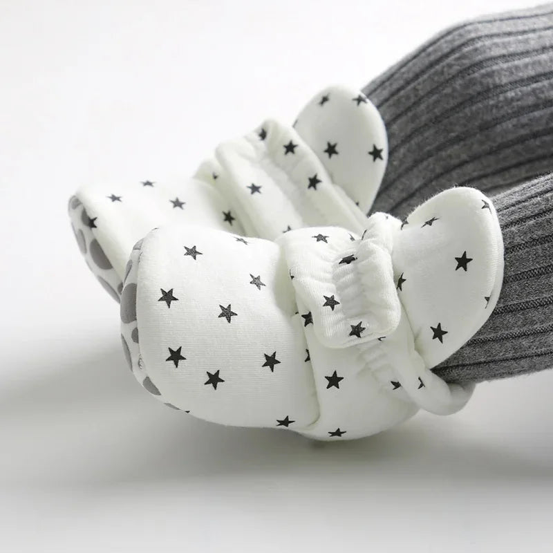 Newborn Baby First Walkers - Soft Anti-slip Crib Shoes