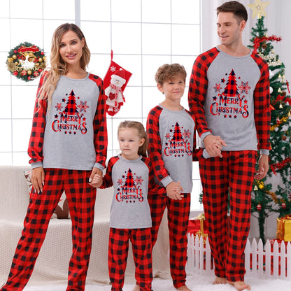 Family Matching Outfits Pajamas at Christmas