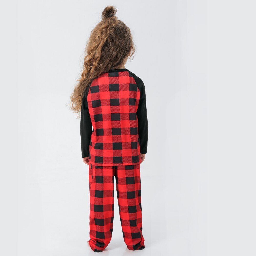 Family-Friendly Plaid Pajamas With Reindeer Shape