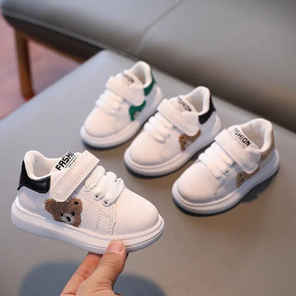 Bear-Decorated Sneakers: Fashionable Flats for Toddlers (1-6 years old)