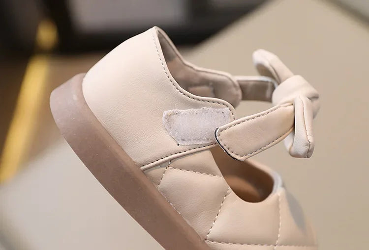 Girls' Bow Leather Shoes: Soft Spring/Autumn Style