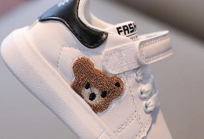 Bear-Decorated Sneakers: Fashionable Flats for Toddlers (1-6 years old)