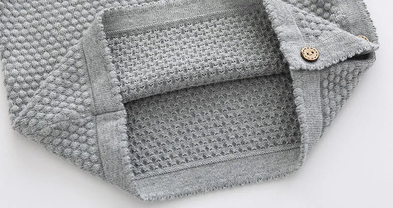 Knitted Pajama Set for Baby - Cozy cotton clothes set