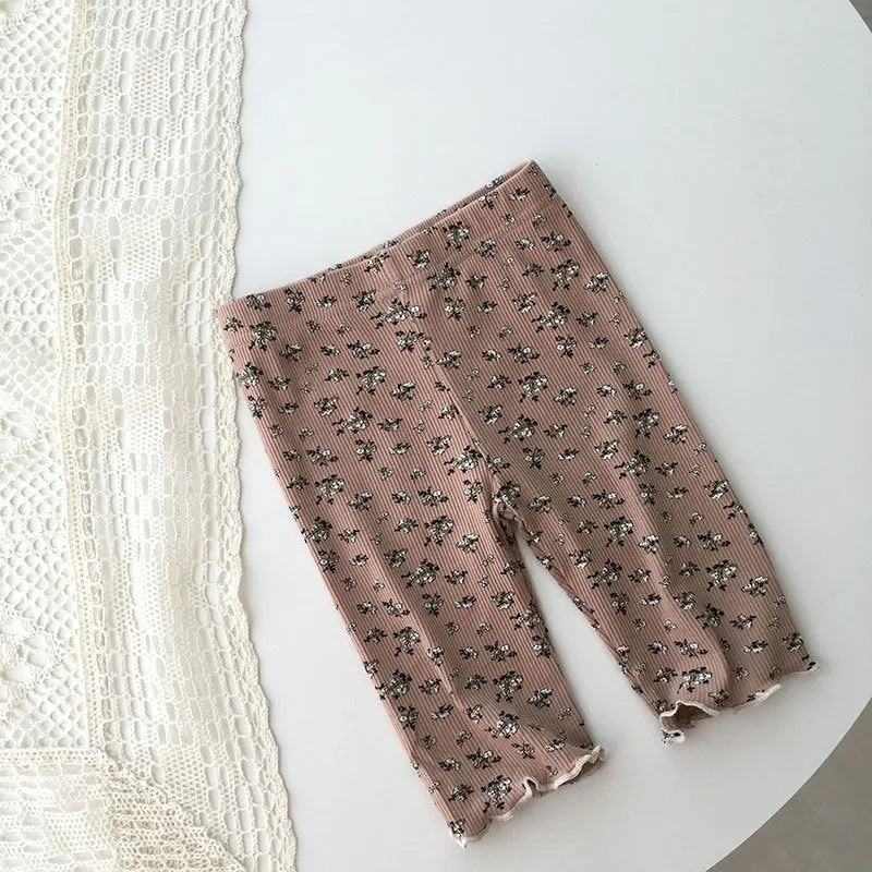 Floral Print Lounge Sleepwear: Fashion Shorts Set for Girls