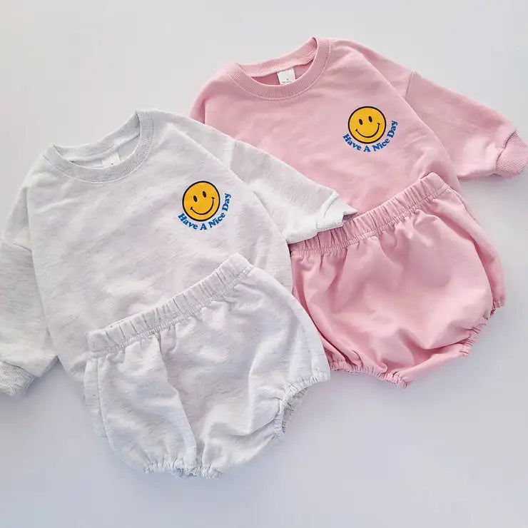 Smiley Face Print Cotton Sweatershirt + PP Short Pants Set: Toddler Sports Outfit