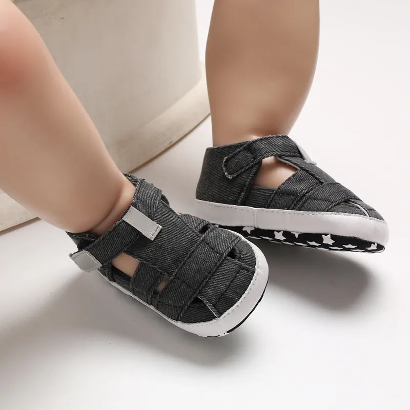 Fashionable Canvas Baby Shoes: Stylish First Walking Shoes