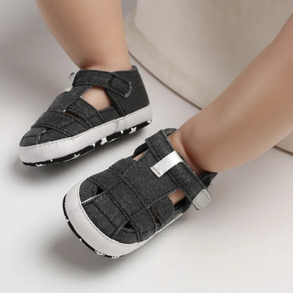 Fashionable Canvas Baby Shoes: Stylish First Walking Shoes