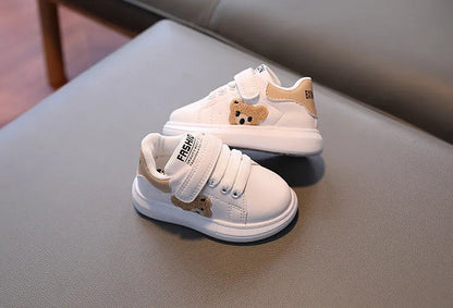 Bear-Decorated Sneakers: Fashionable Flats for Toddlers (1-6 years old)