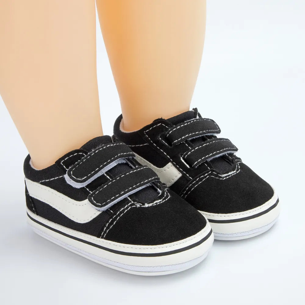 Canvas Sneakers: Stylish First Walkers for Newborns