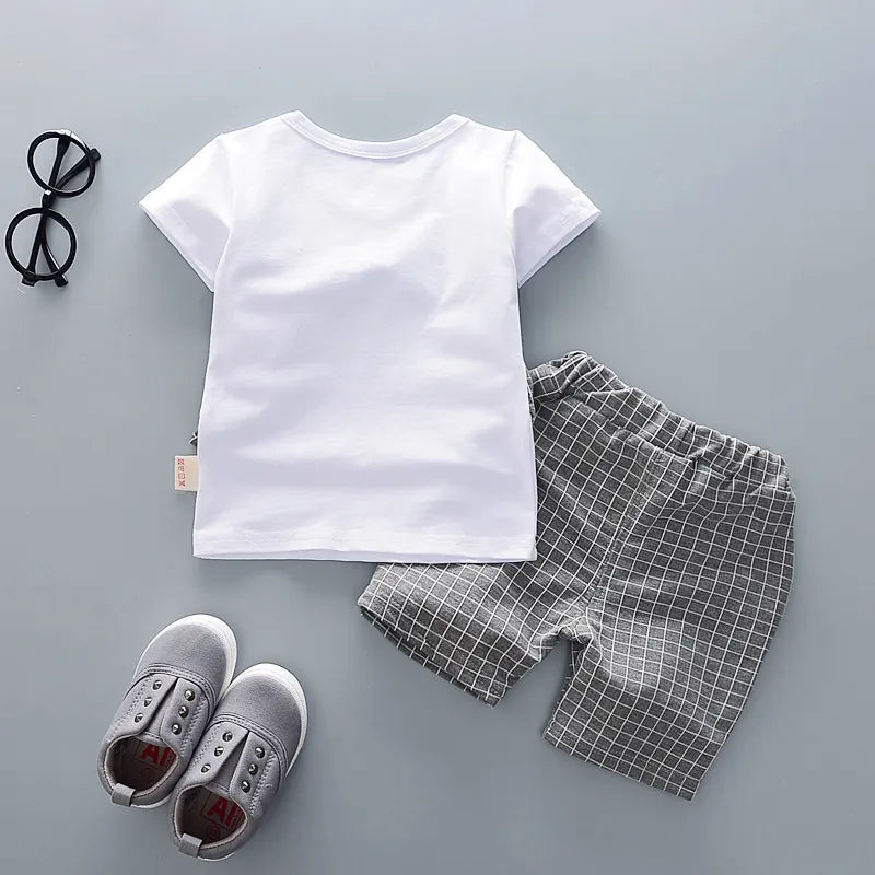 Summer Baby Fashion Set: T-Shirt & Shorts