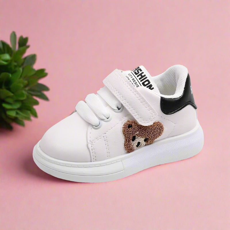 Bear-Decorated Sneakers: Fashionable Flats for Toddlers (1-6 years old)