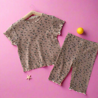Floral Print Lounge Sleepwear: Fashion Shorts Set for Girls