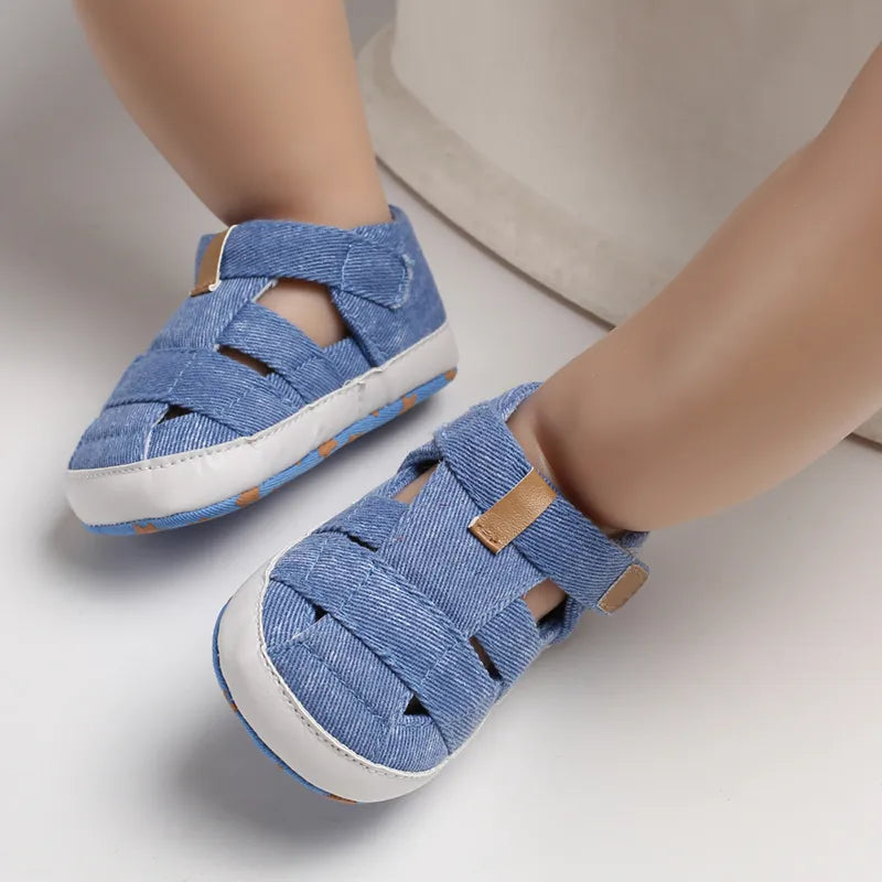 Fashionable Canvas Baby Shoes: Stylish First Walking Shoes
