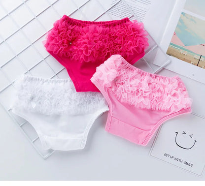 Cute Baby: Ruffled Diaper Covers