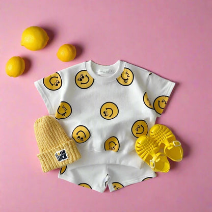 Smile T-shirt & Shorts Set: Summer/Spring Kids
