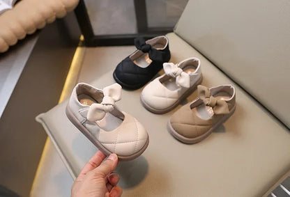 Girls' Bow Leather Shoes: Soft Spring/Autumn Style