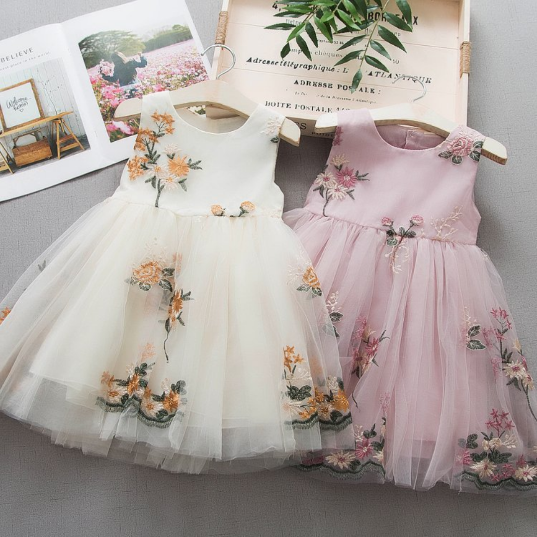 Floral Embroidered Pattern Sleeveless Princess Casual Dress