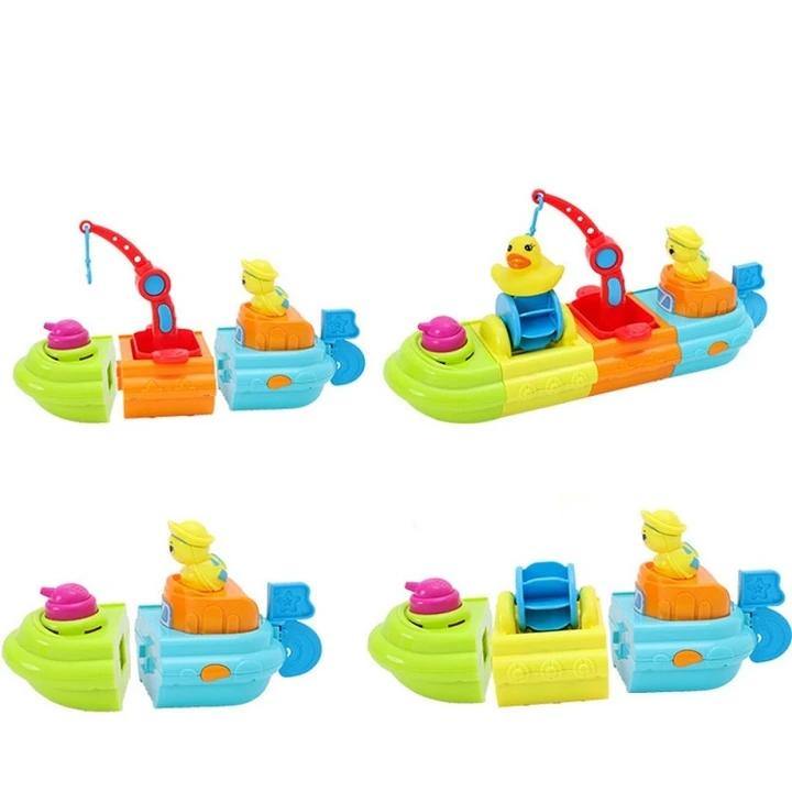 Fun&Games Bath Boat Water Squirt Toy