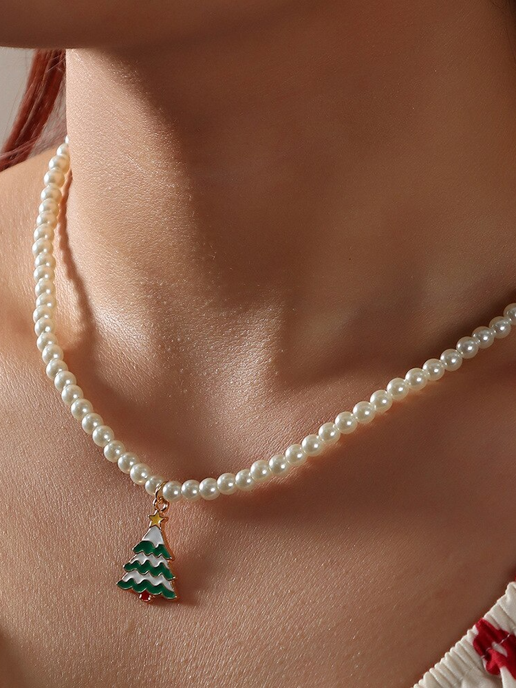 Pearl Holiday Pendant Necklace