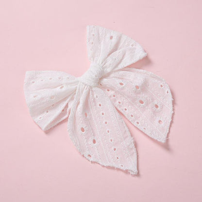 Children's Hollow Embroidered Hairpin