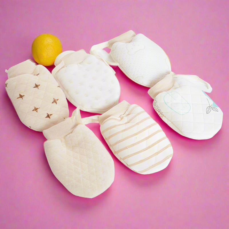 Baby's Thickened Anti-scratch Gloves with Rope