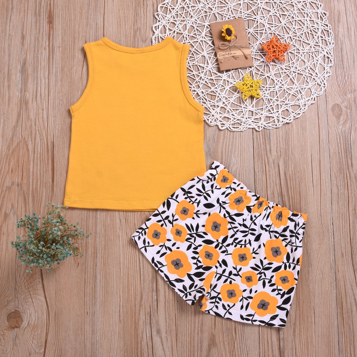 Sleeveless vest chrysanthemum sun printed shorts two piece set