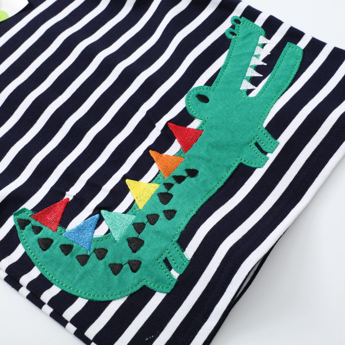 Boys' short sleeve T-shirt embroidered dinosaur