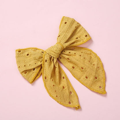 Children's Hollow Embroidered Hairpin
