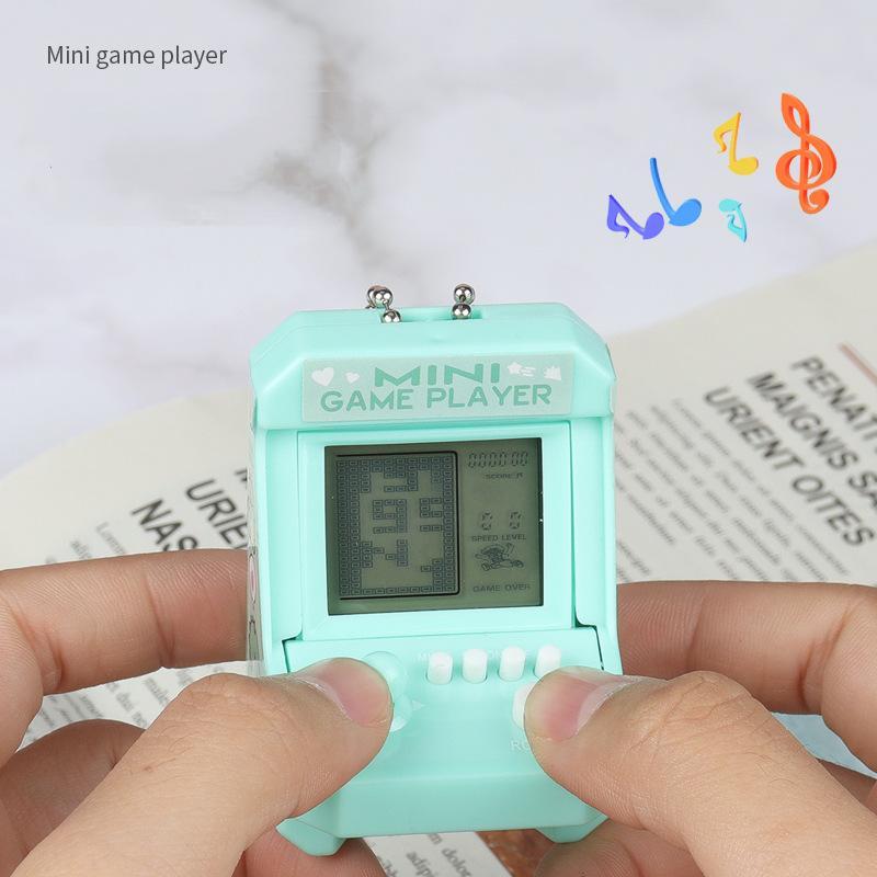 Retro Handheld Arcade Game Machine Keychain