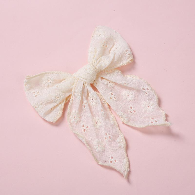 Children's Hollow Embroidered Hairpin