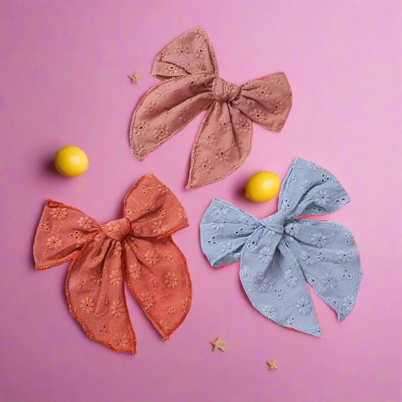 Children's Hollow Embroidered Hairpin