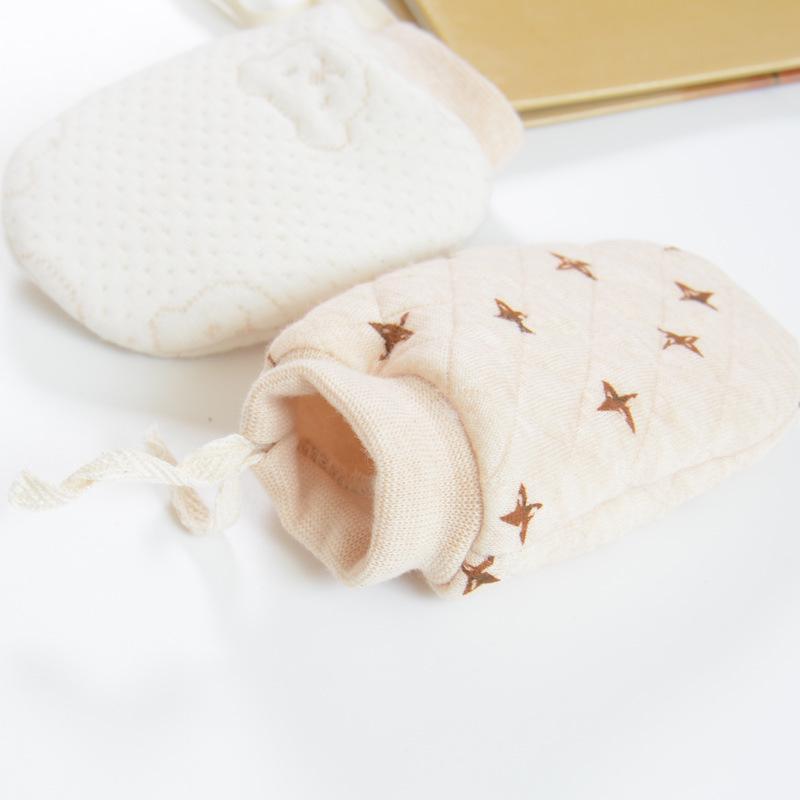 Baby's Thickened Anti-scratch Gloves with Rope